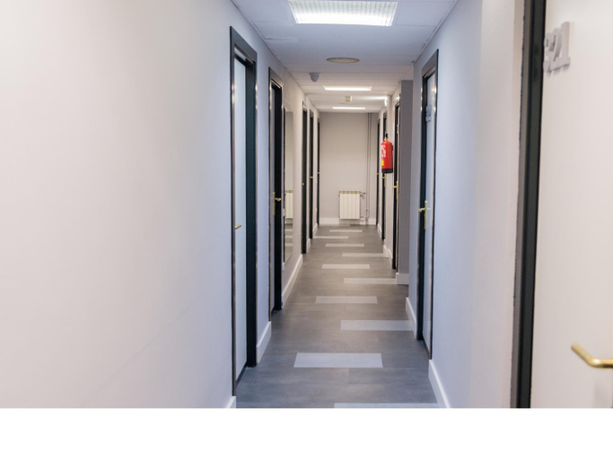 Others 3, Residencia Universitaria Tagaste, Barcelona