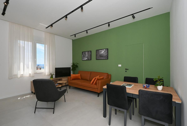 4, Steps from Palace & Riva - Old Town Pine, Split