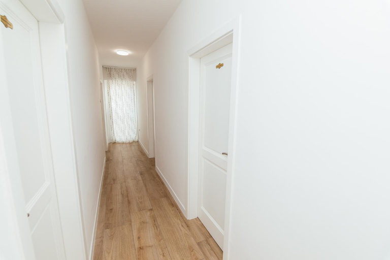 Others 5, Pansion Cirjak, Sveti Filip i Jakov