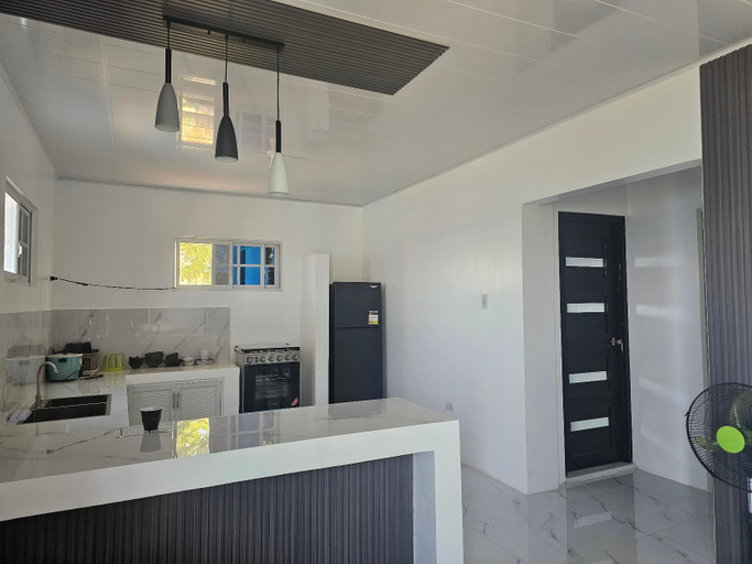 Bathroom, Masamirey Hilltop Cottage with White Beach Access, Sual