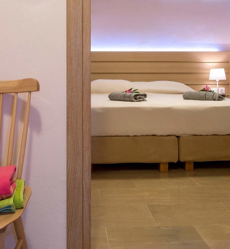 Bedroom 4, Krouzeri Beach Apartments, Ionian Islands