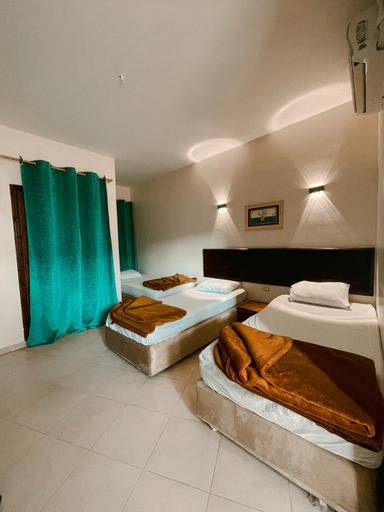 Bedroom 4, Tarakhan Hotel, Sant Katrin