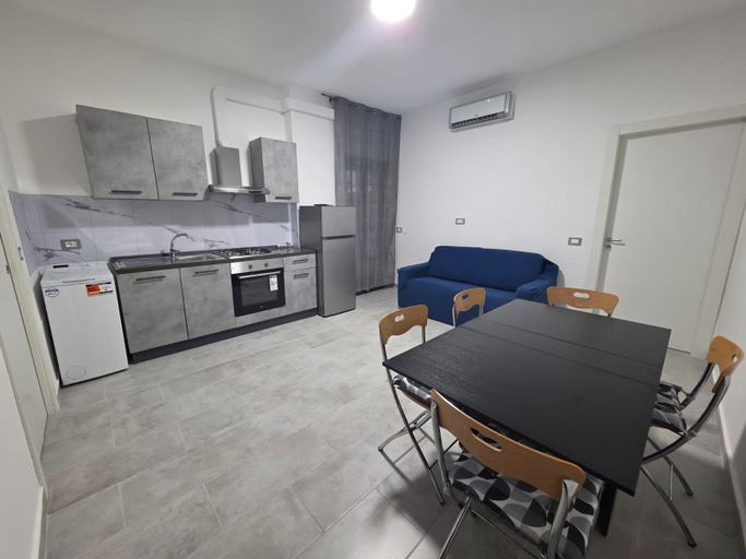 3, Crotone Apartments, Crotone