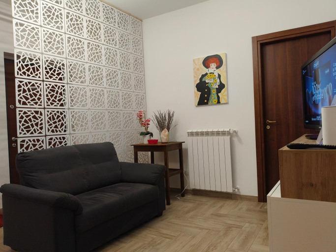 Others 4, Coppito Apartment, L'Aquila