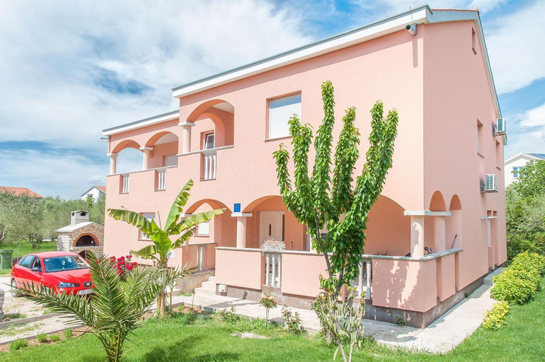 Entrance 3, Apartments Tatjana, Sukošan