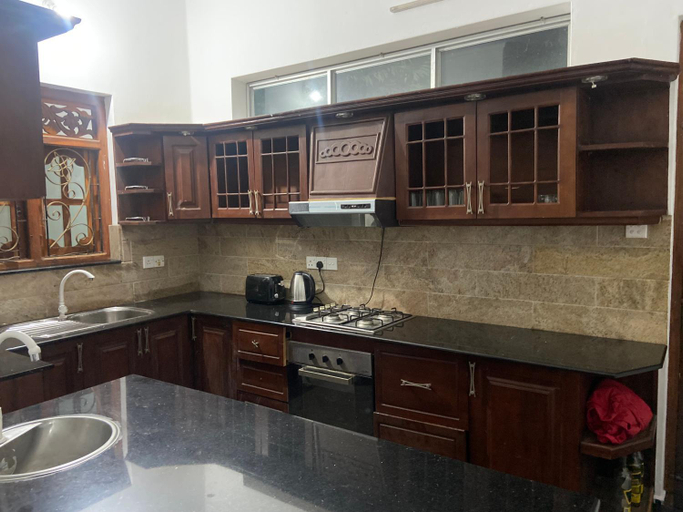 Others 5, East Gate 8-9 Batticaloa, Eravur Town