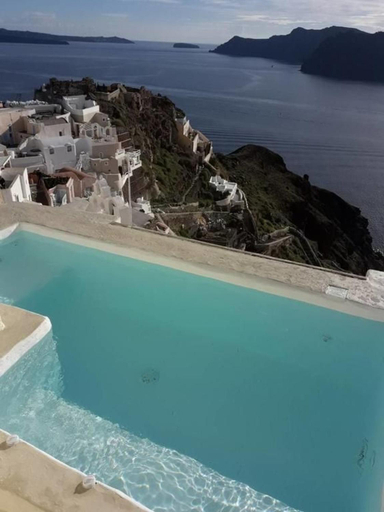 Sport & Beauty, Beautiful Oia Villa, South Aegean