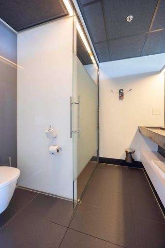 Bathroom 4, City Resort Hotel Leiden, Leiden