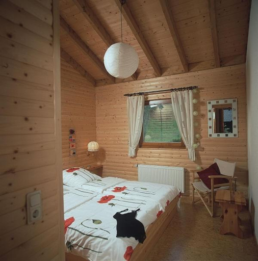 Bedroom, Haus 1 - Typ B (Blockhaus), Eifelkreis Bitburg-Prüm