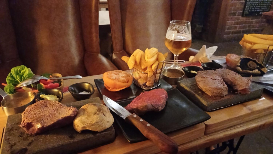 Food & Drinks 5, The Plough Inn, Cumbria