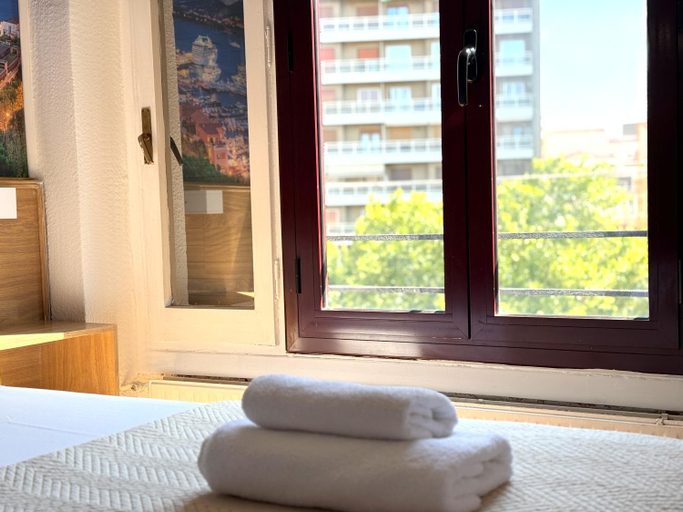 Others 5, Hostal Zaragoza Centro, Zaragoza