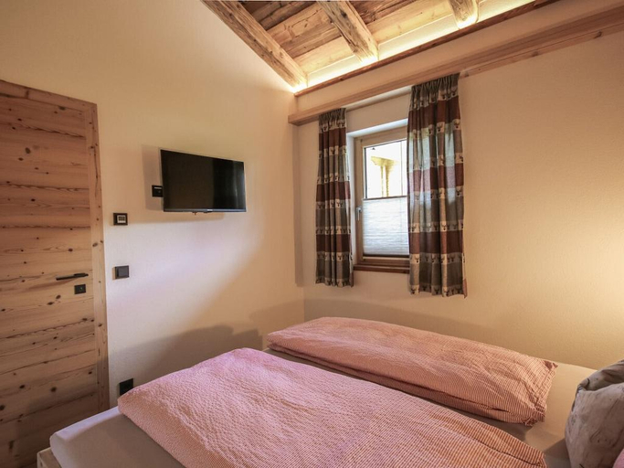 Bedroom 4, Steger 2 Comfortable holiday residence, Zell am See