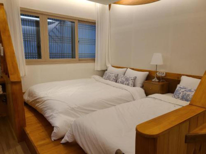 Bedroom 2, Hanok Stay Mokhyang, Gyeongju