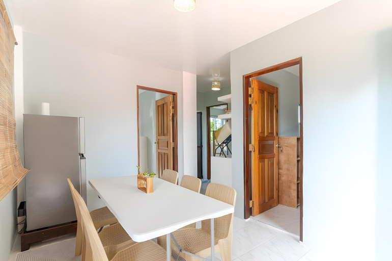 Others 2, Bijunas Homestay, General Luna