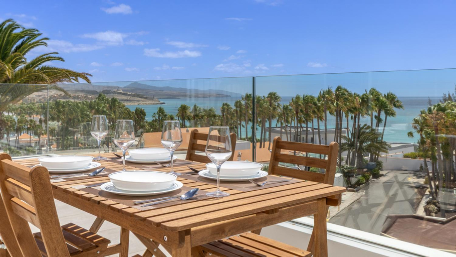 Food & Drinks, Calm Beach Apartments, Las Palmas