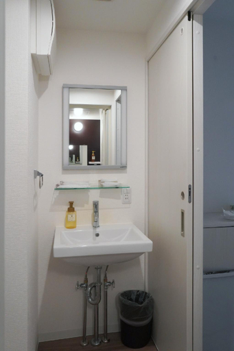Bathroom 3, The Peak Namba, Osaka