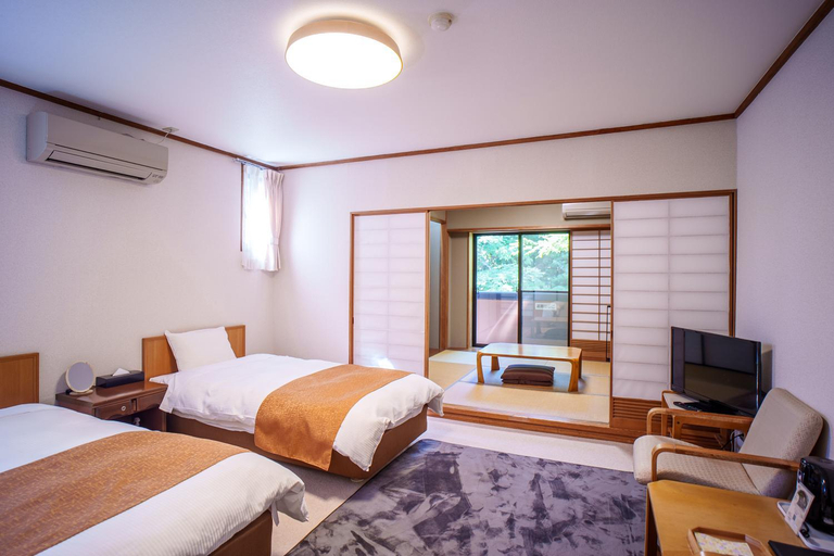 Bedroom 3, Kozuka Hisanoha, Hakone