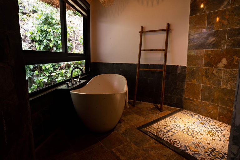 Bathroom 3, Trang An Ecolodge, Hoa Lư