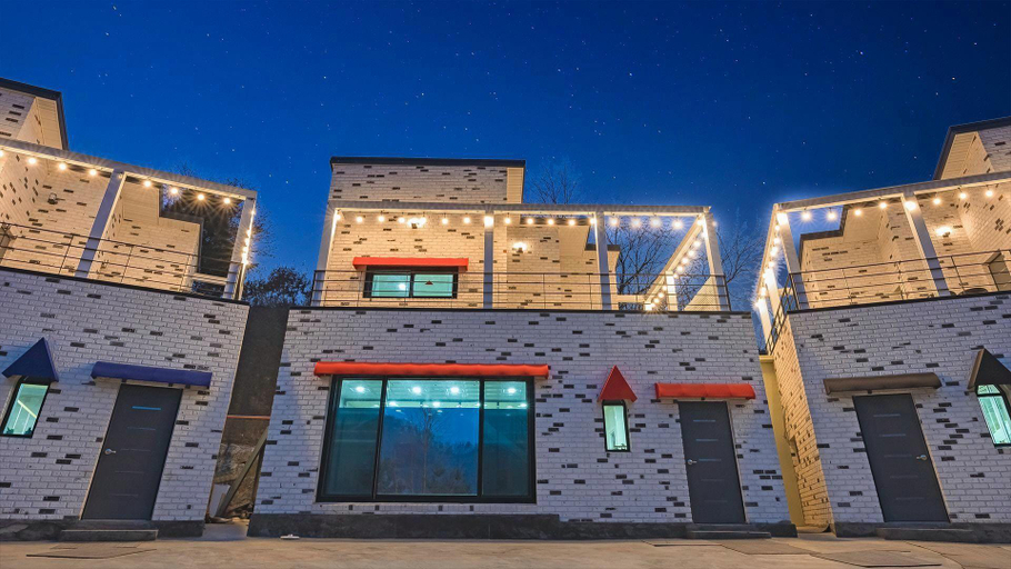 Exterior & Views 2, Gapyeong Ddel Poolvilla, Gapyeong