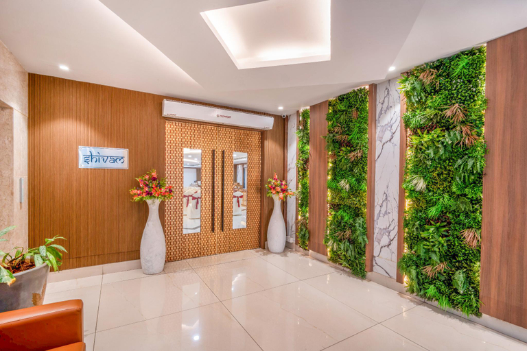 Public Area 2, Hotel Sudarshan Grand, Hyderabad