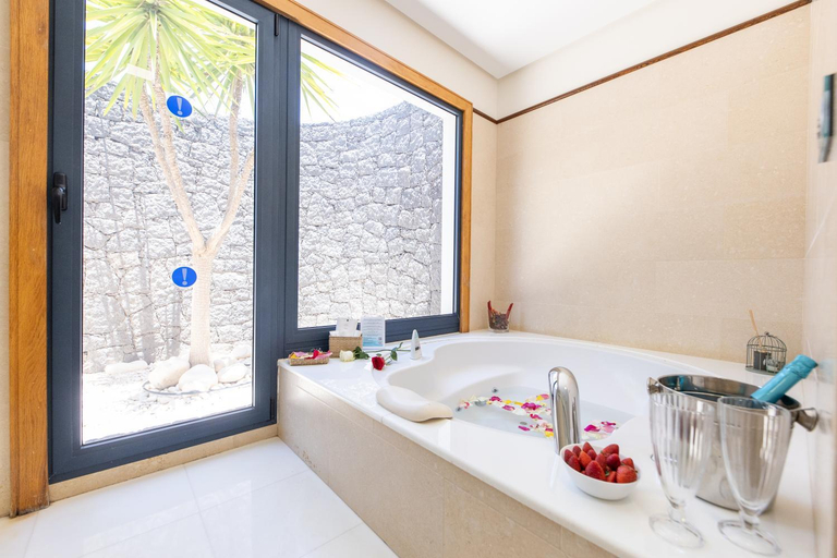 Bathroom 4, Villas Mamma Mia pool heat Private & Jacuzzi, Las Palmas