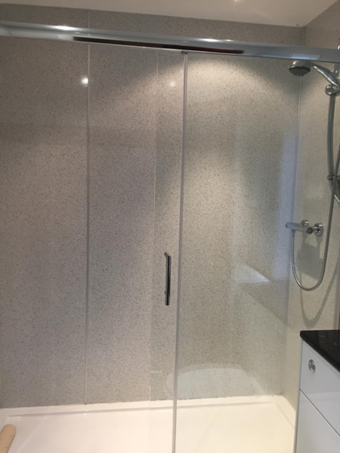 Bathroom 3, Lakeview Manor, Devon