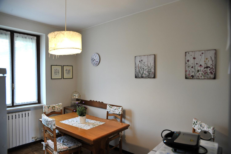 Others 5, Casa Giuli, Brescia