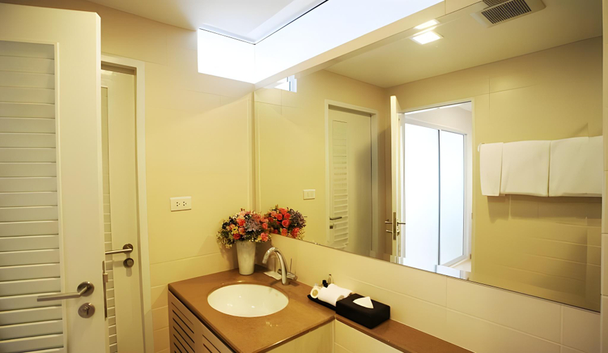 Bathroom 4, Baan K Residence, Bang Rak