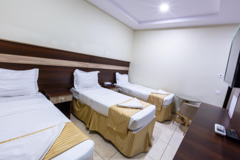 Bedroom 2, SAJA ALMASAFI HOTEL, Makkah