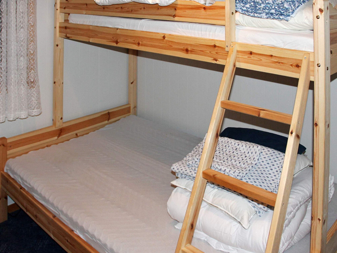 Bedroom 3, 5 person holiday home in Selsøyvik, Rødøy