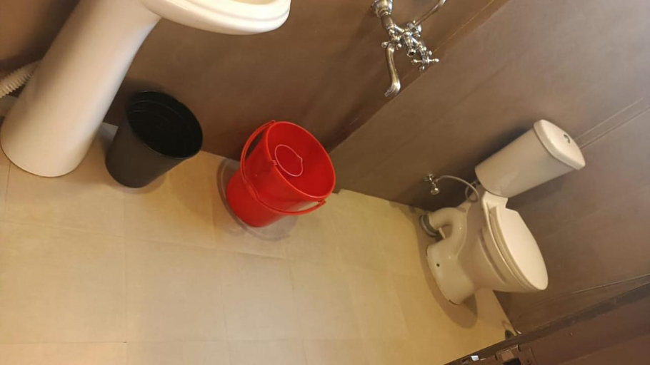 Bathroom 3, Hotel Indiana, East Khasi Hills