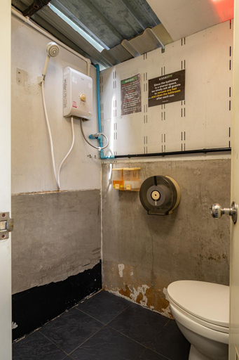 Bathroom 3, KAYAN Hostel, Muang Chiang Mai
