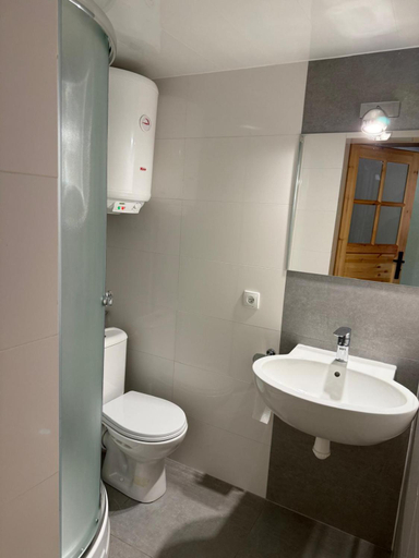Bathroom, Zacisze Zygmuntowo, Słupca