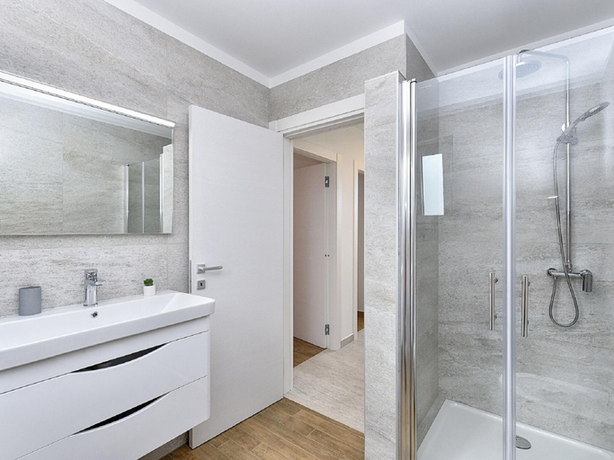 5, Modern villa with private hydromassage pool, Vodnjan