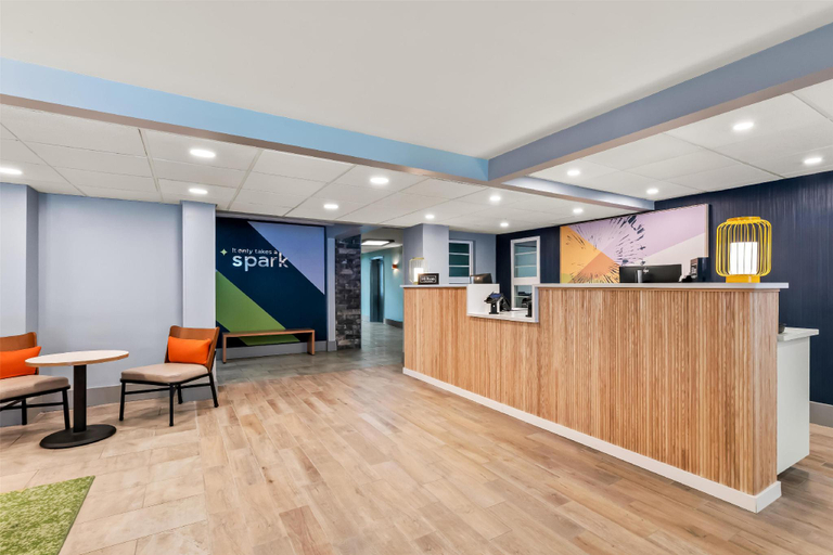 Public Area 2, Spark by Hilton Chattanooga Downtown, Hamilton