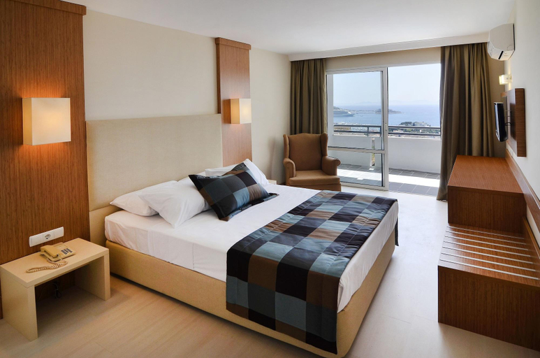 Bedroom 3, City's Hill Hotel, Kuşadası