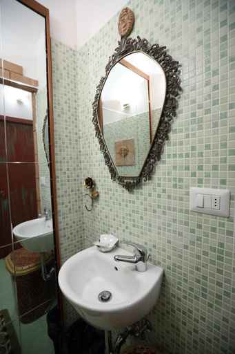 Bathroom 3, Sicilia In Miniatura "L'Atelier dell'Etna", Catania