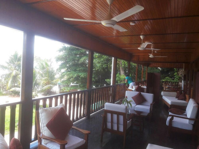 Others 5, Villa Anse La Blague