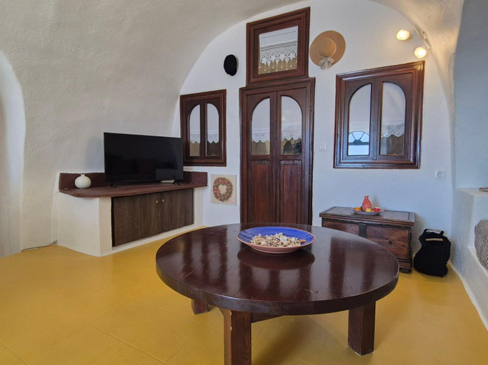 Others 3, Kristy Cave House, South Aegean