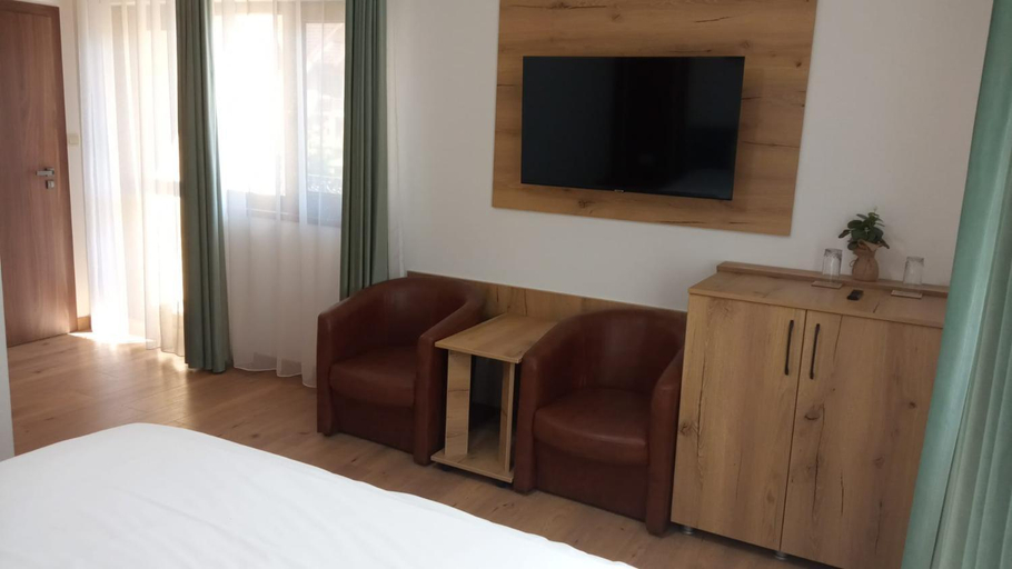 Bedroom 2, Casa Vladeasa, Calimanesti