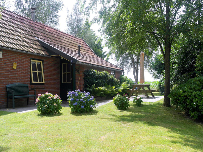 Others 3, Holiday home in with cycling area, Twenterand