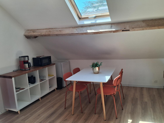 Others 5, La Casa d'Atras, Loir-et-Cher