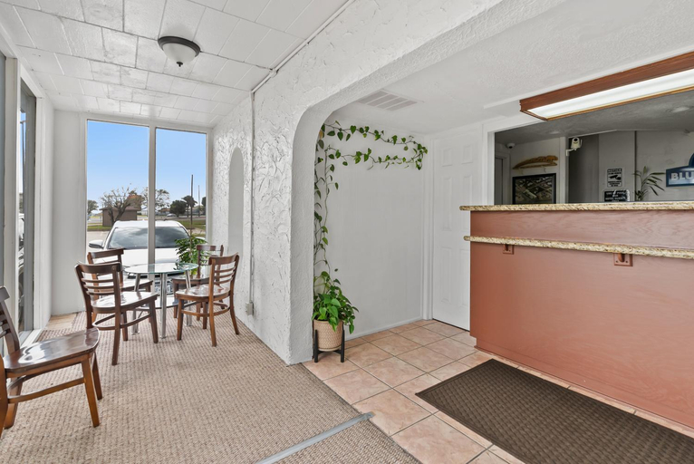 Public Area 3, Blue Wave Inn, Aransas