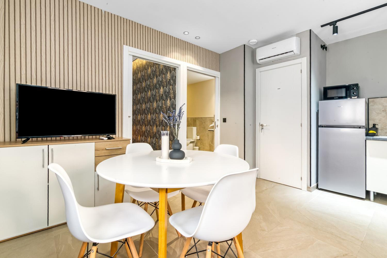 Others 4, City Scape Suites, Valencia