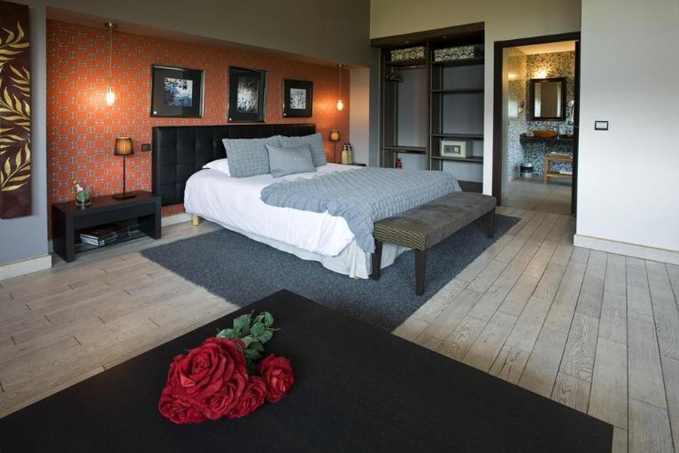 Bedroom 3, Les Suites Du Lac, Savoie