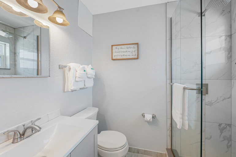 Bathroom 4, A Beach Retreat on Casey Key, Sarasota