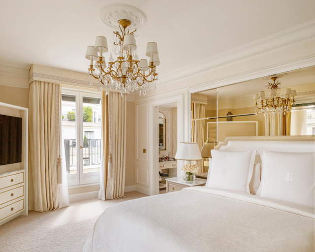 Bedroom 3, Four Seasons Hotel George V Paris, Paris