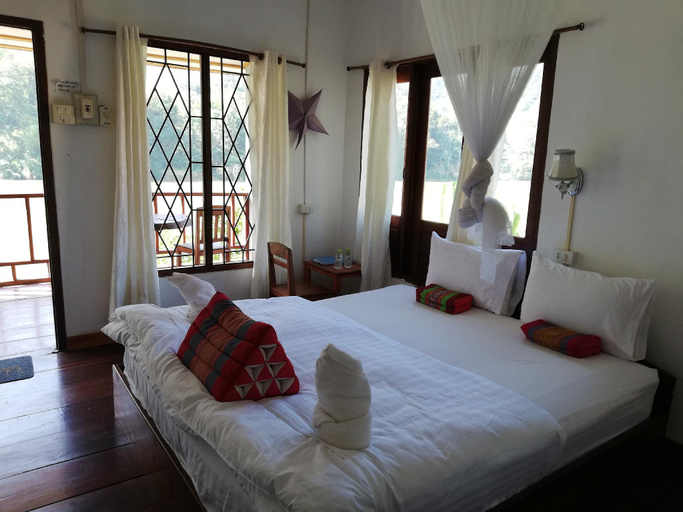 Bedroom 2, Nam Ou River Lodge, Ngoi