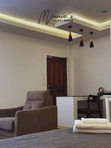 Others 5, Minnie's Guest House, Taytay