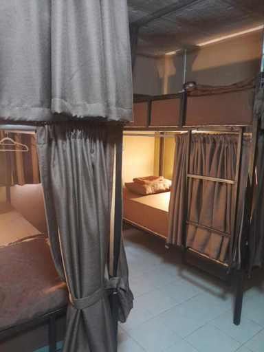 Bedroom 3, Sharky's Hostel, Pai